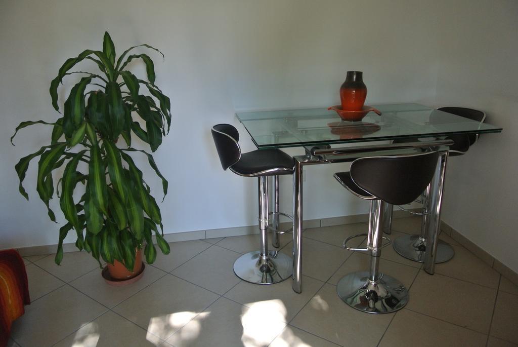 A L'Orée du Bois Rillieux-la-Pape Habitación foto